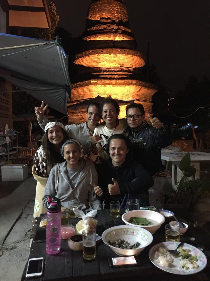 Tiger House Hostel (Adults Only) Чиангмай Экстерьер фото