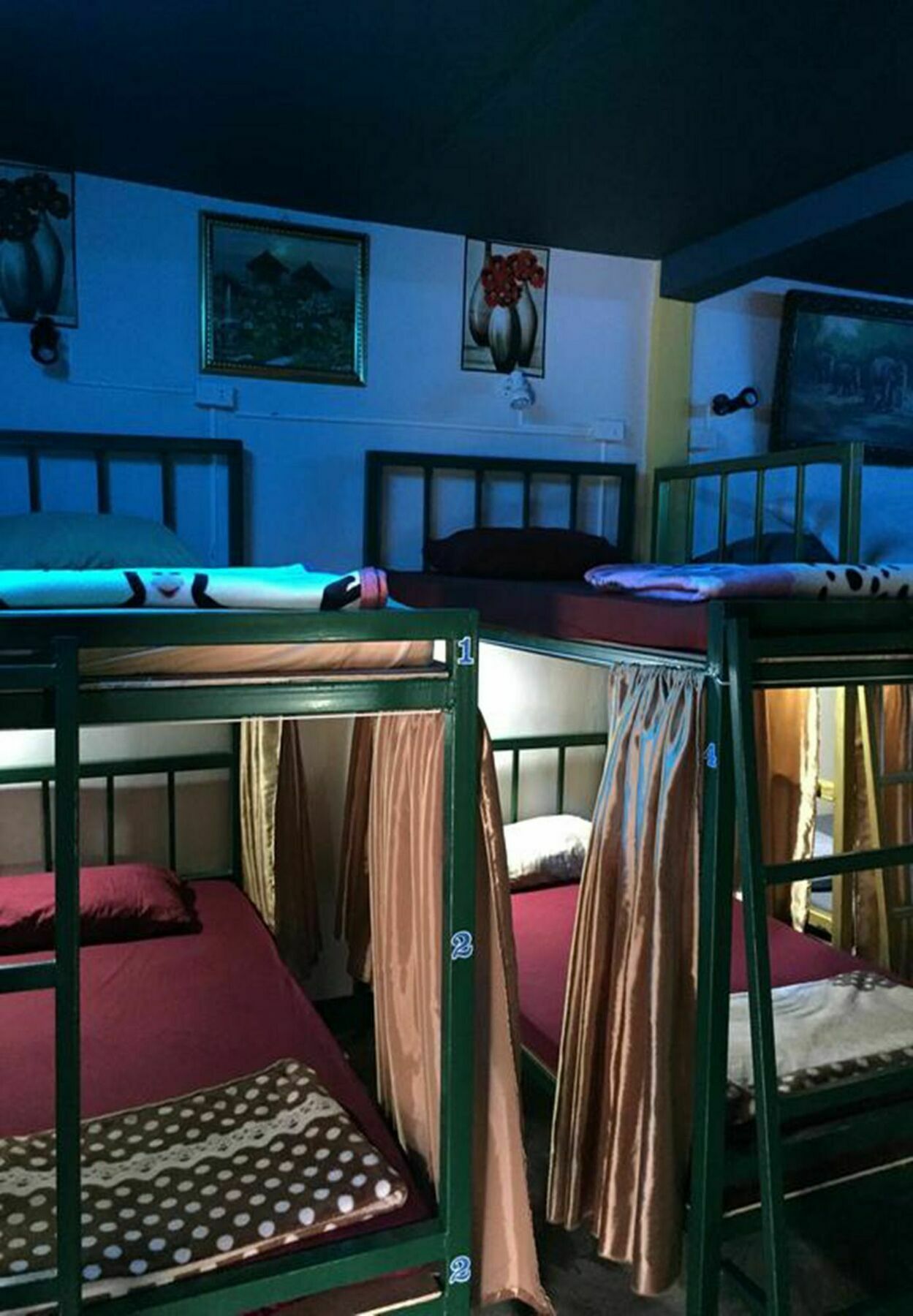 Tiger House Hostel (Adults Only) Чиангмай Экстерьер фото